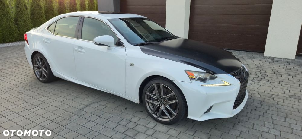 Lexus IS - 5