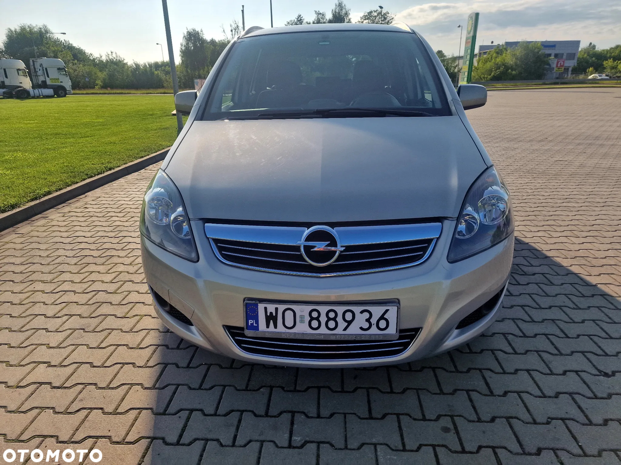 Opel Zafira 1.6 Cosmo - 2