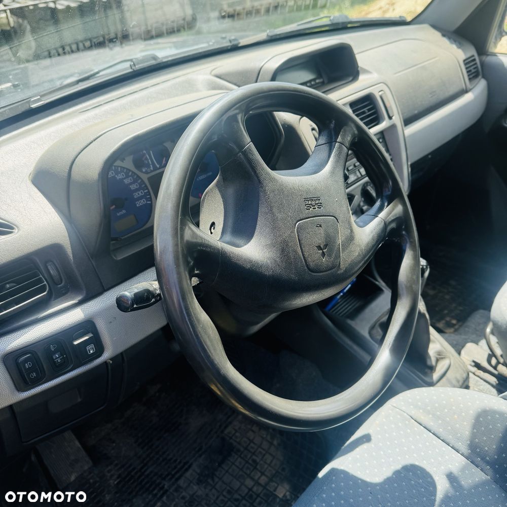 Mitsubishi Pajero Pinin - 6