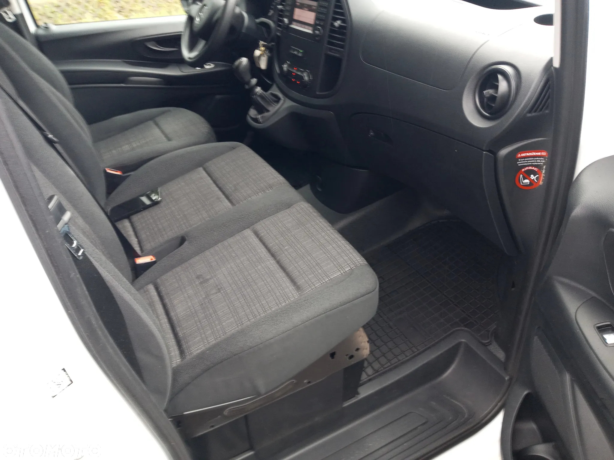 Mercedes-Benz VITO 111 - 17
