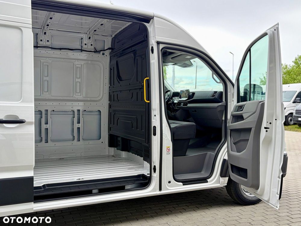 Volkswagen Crafter 35 2.0 TDI L4H3 4490 140 KM - 8
