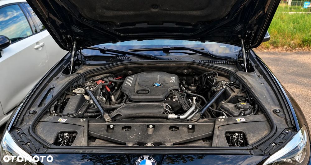 BMW Seria 5 520d xDrive Luxury Line - 15