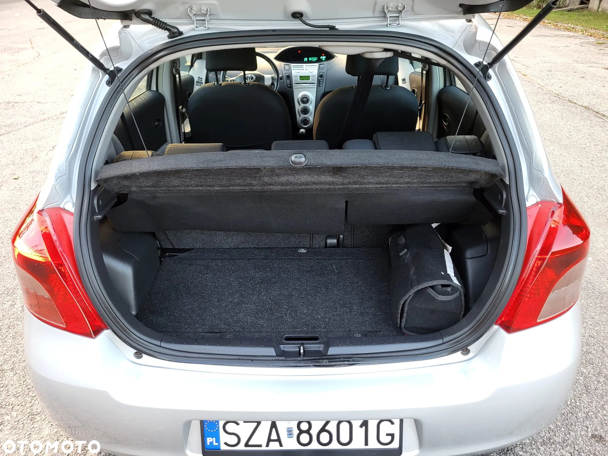 Toyota Yaris - 17