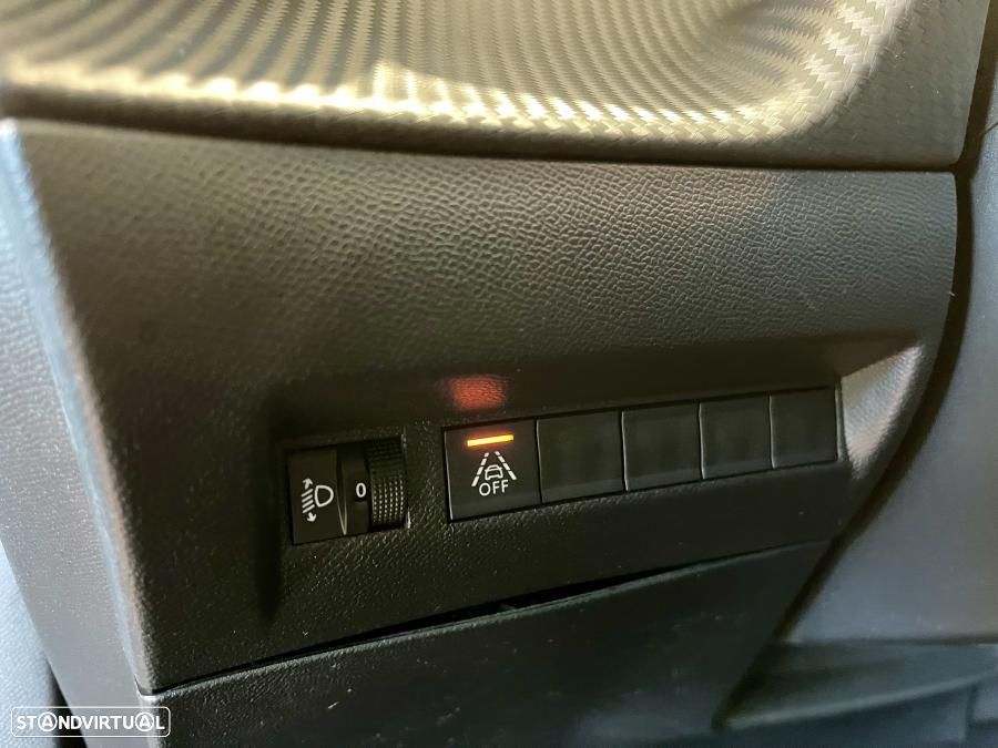 Peugeot 2008 1.2 PureTech Active Pack - 13