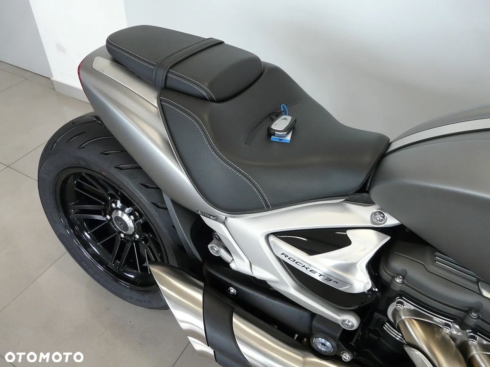 Triumph Rocket - 11