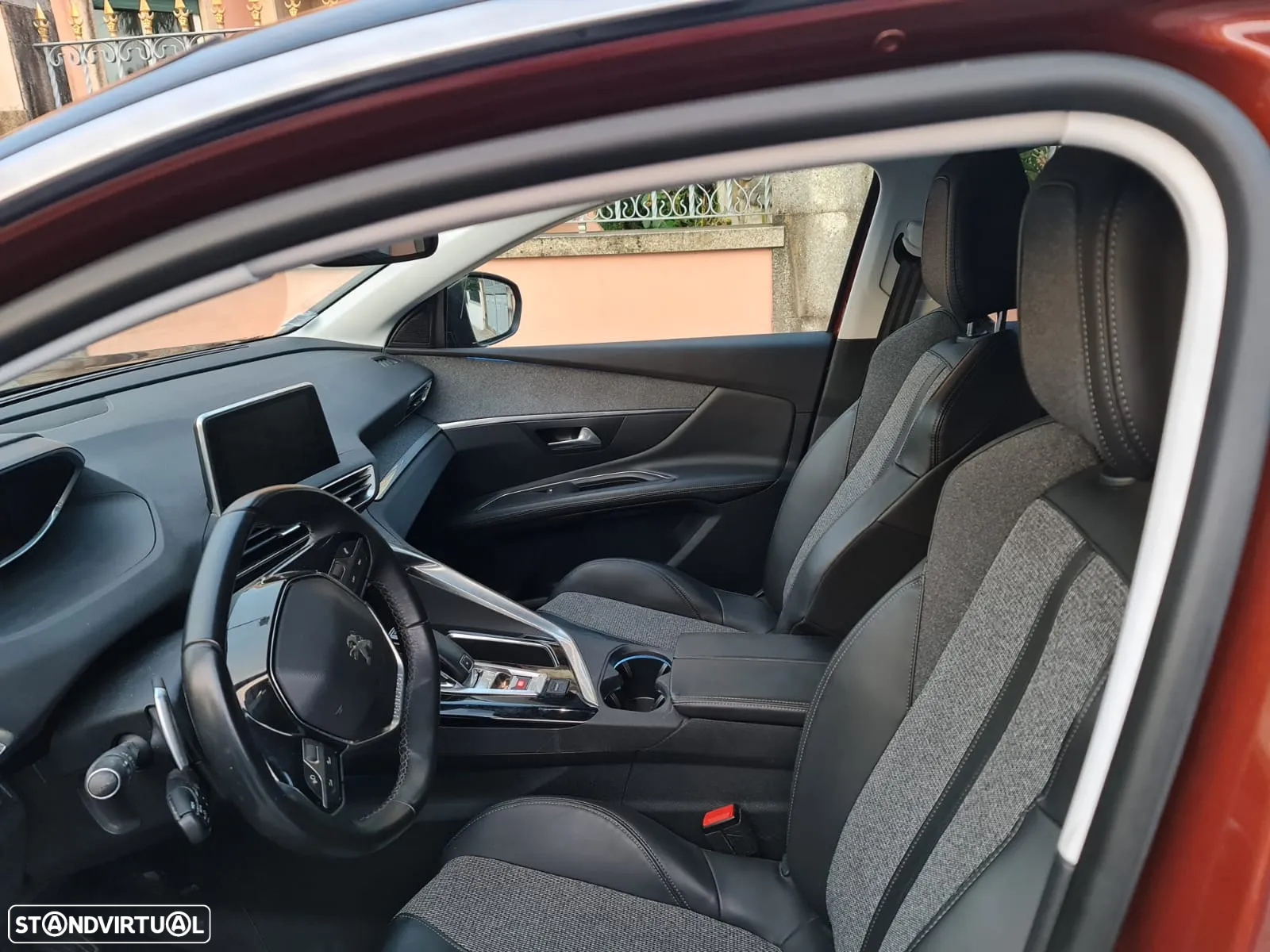 Peugeot 3008 PureTech 130 Stop & Start GPF EAT8 Allure Business-Pack - 21