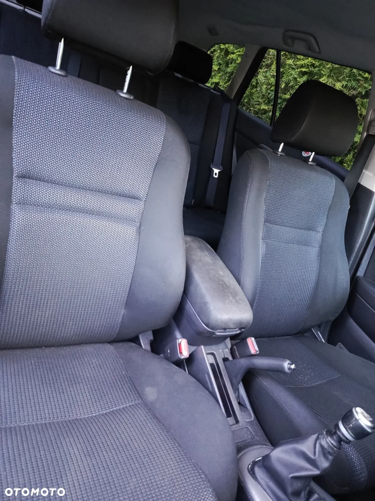 Toyota Avensis 2.0 D-4D Sol - 9