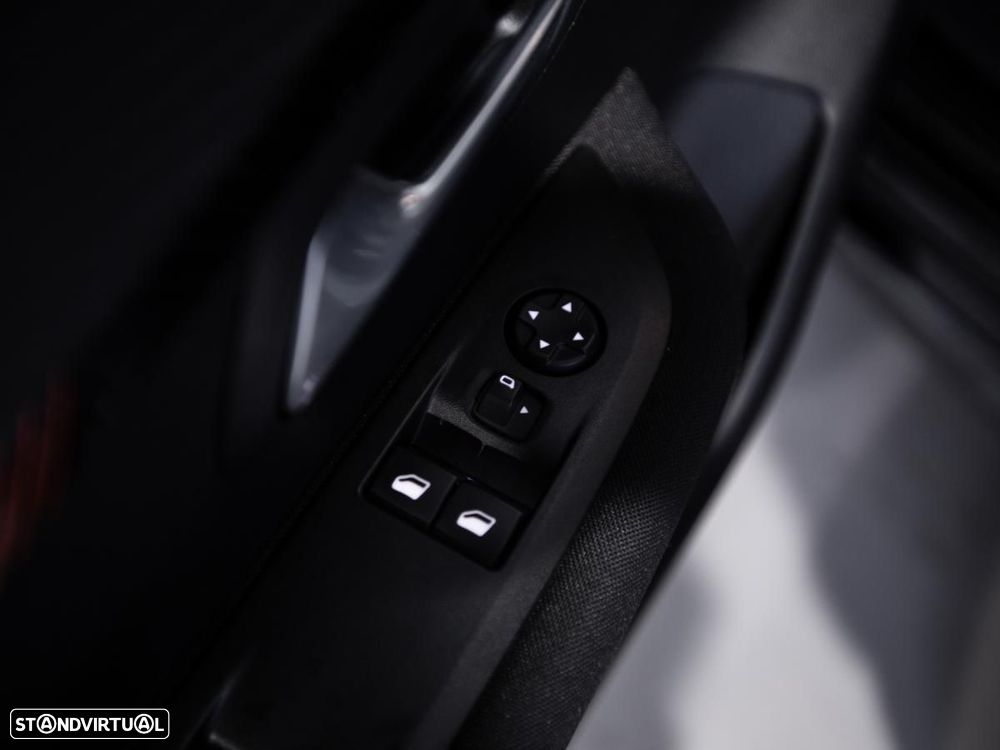 Peugeot e-208 50 kWh Active c/iva - 12