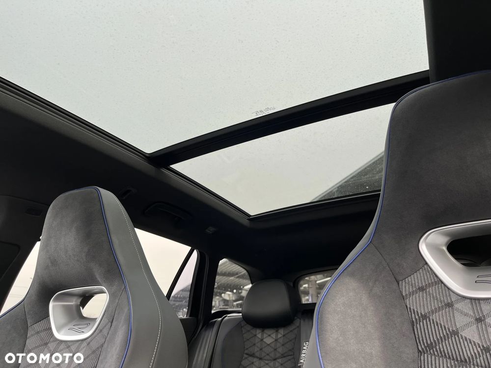 Volkswagen Passat - 12