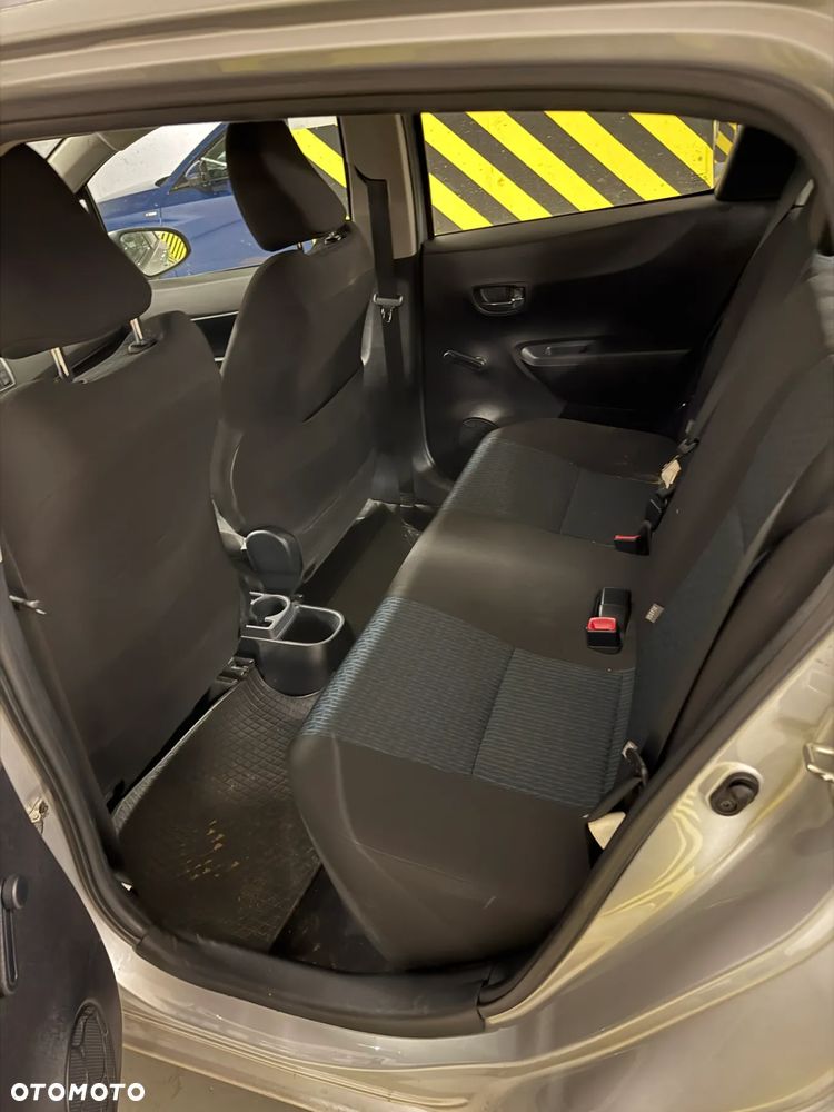 Toyota Yaris 1.33 Life - 11