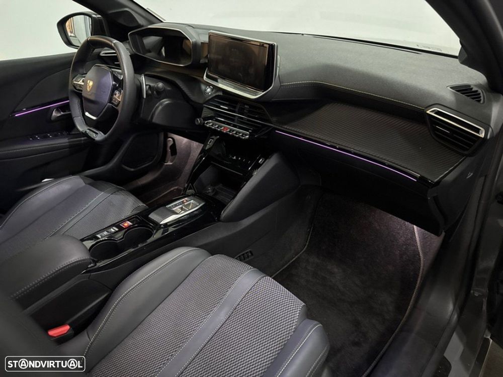 Peugeot 208 1.2 Hybrid GT e-DCS6 - 14