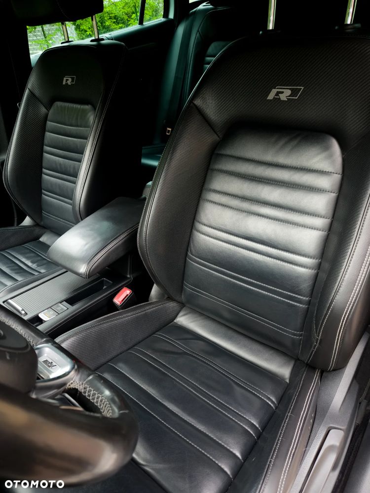 Volkswagen Passat - 17