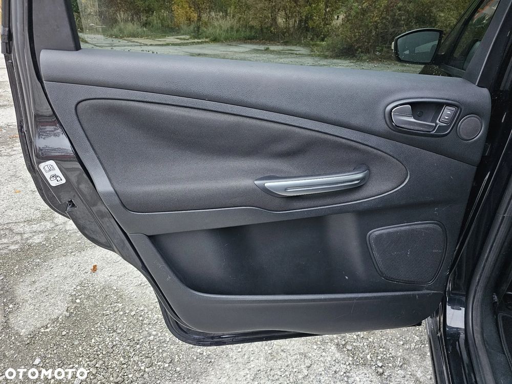 Ford S-Max 2.0 TDCi DPF Titanium - 20