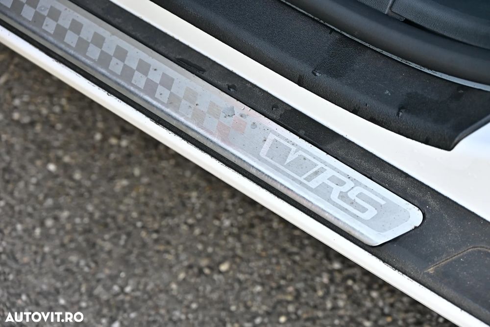 Skoda Octavia 2.0 TDI CR DPF RS - 26