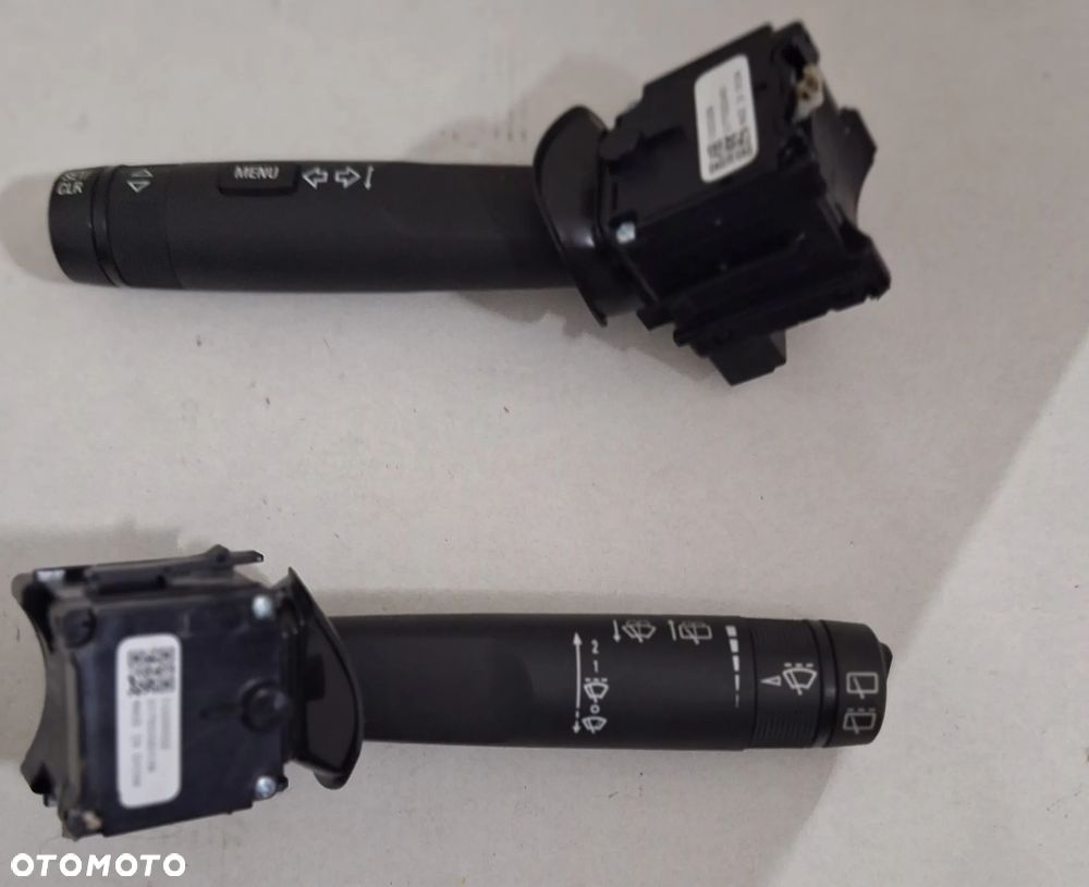 PRZEŁACZNIKI POD KIEROWNICĘ, MANETKI- OPEL ASTRA J - 1