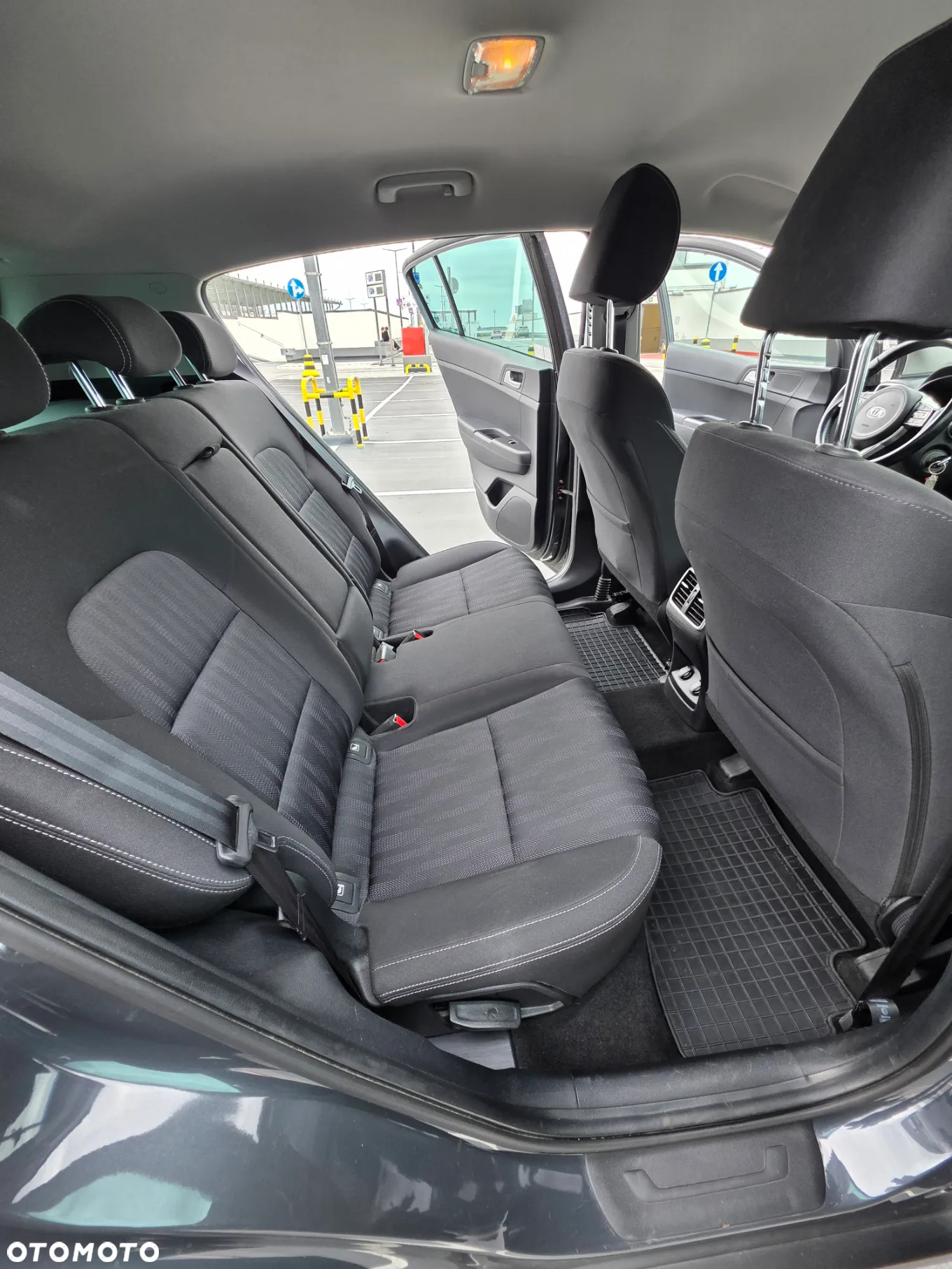 Kia Sportage 1.6 CRDI M 2WD DCT - 12