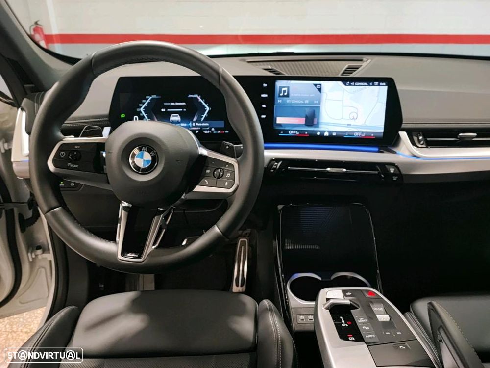 BMW X1 sDrive18d Pack Desportivo M - 7