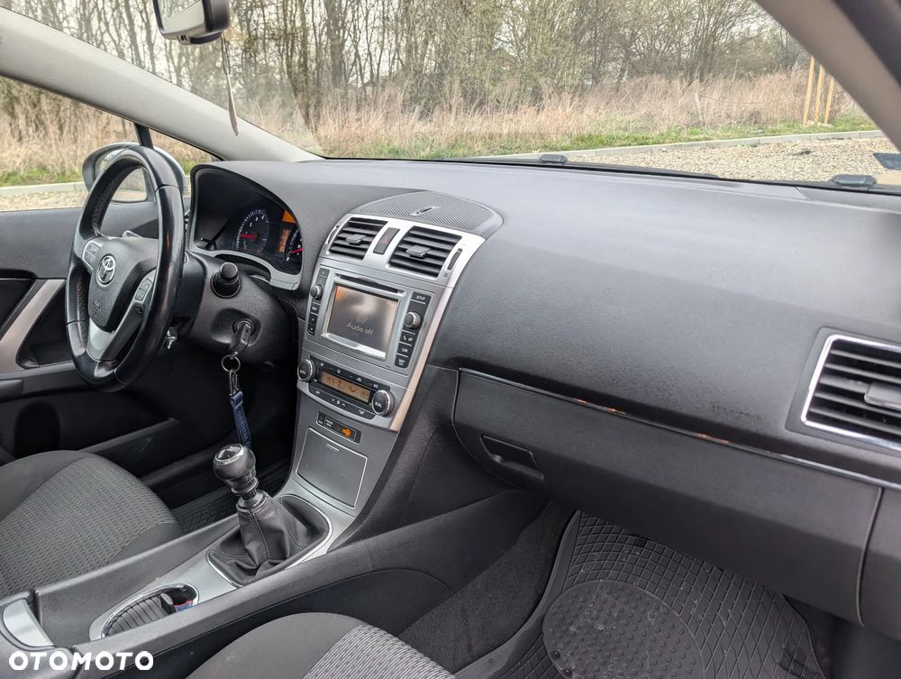 Toyota Avensis 1.8 Premium EU5 - 20
