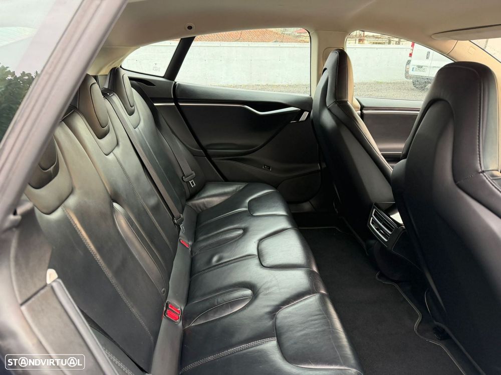 Tesla Model S 60 - 8