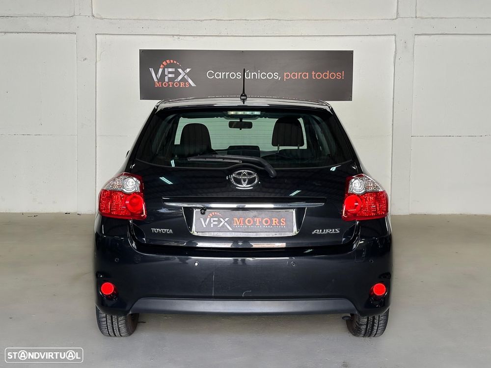 Toyota Auris 1.4 D-4D Exclusive+Navi - 17