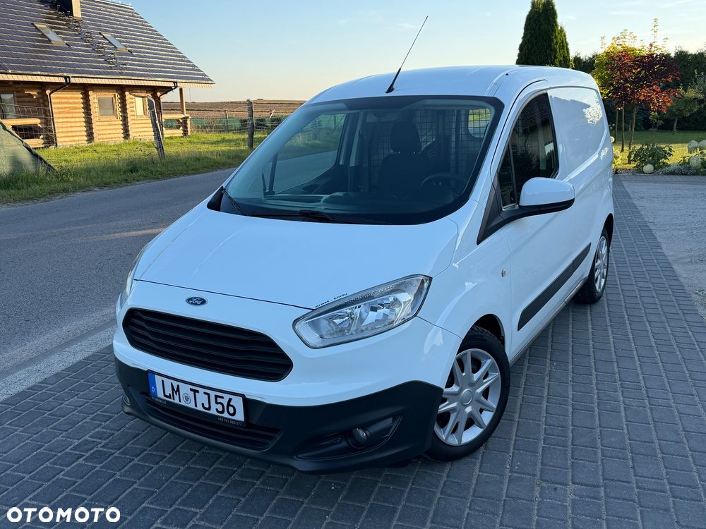 Ford Transit Courier - 2