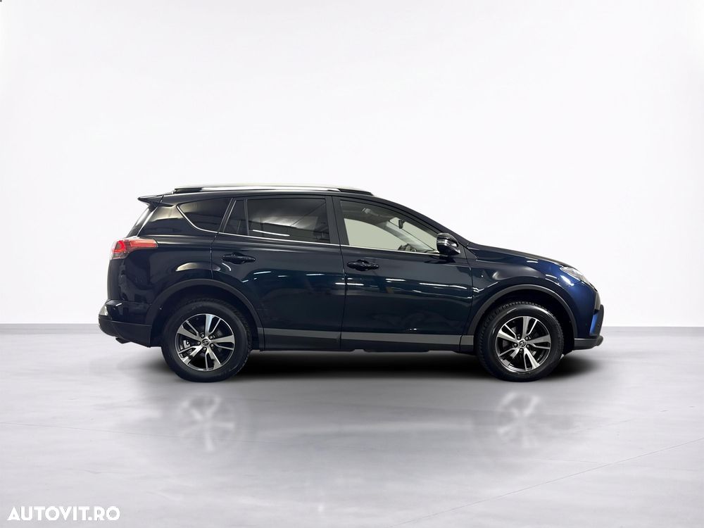 Toyota RAV4 - 7