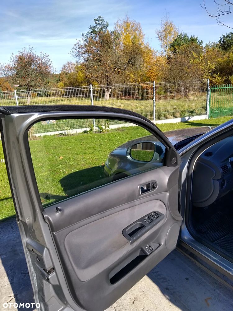 Volkswagen Passat Variant 1.9 TDI - 10