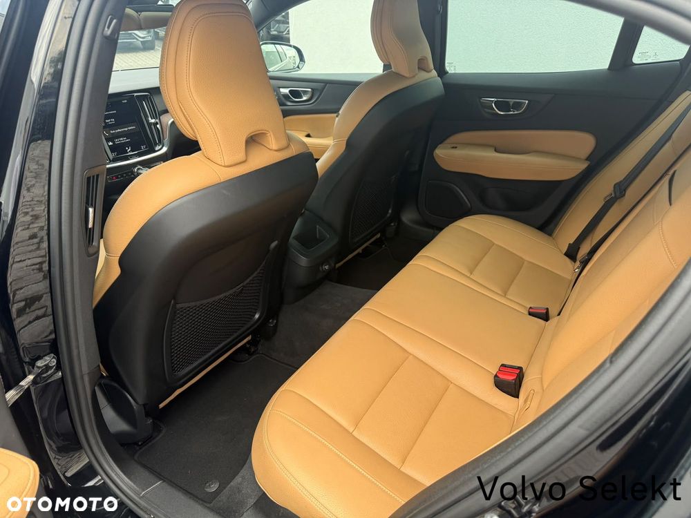 Volvo S60 - 22