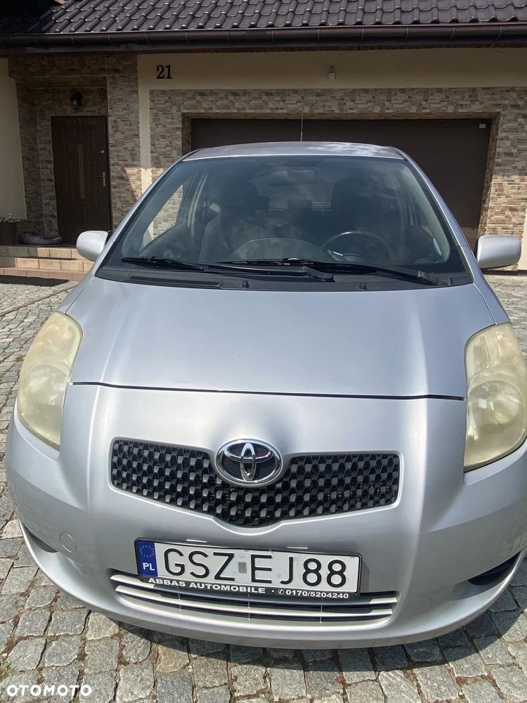 Toyota Yaris 1.0 VVT-i - 6
