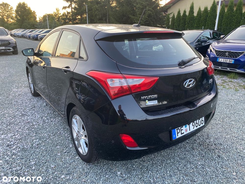 Hyundai i30 1.4 Premium - 4