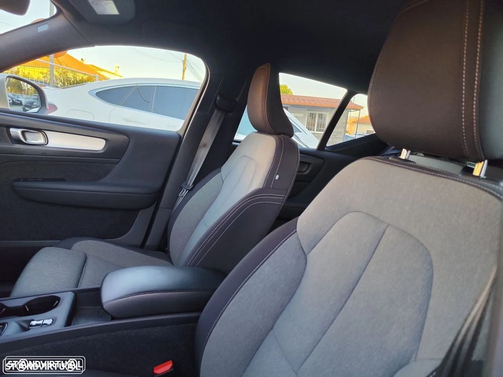 Volvo XC 40 1.5 T4 PHEV Plus Bright - 24