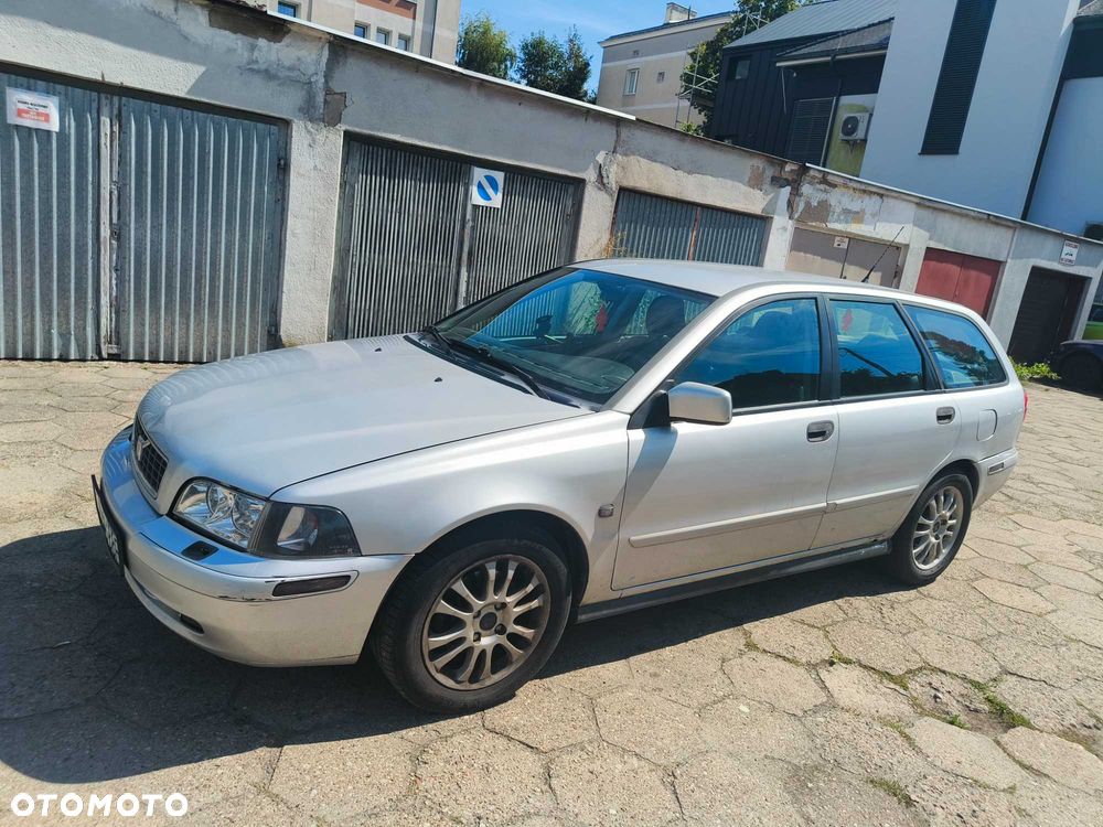 Volvo V40 - 2
