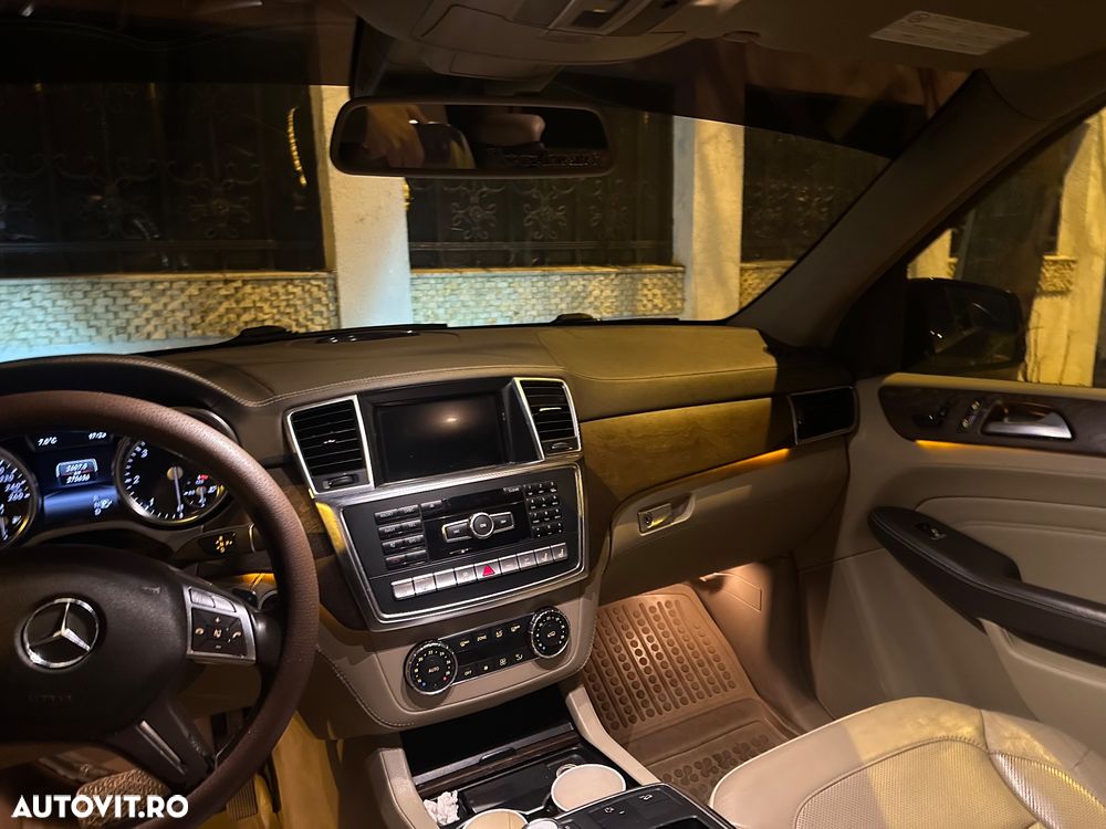 Mercedes-Benz ML - 11