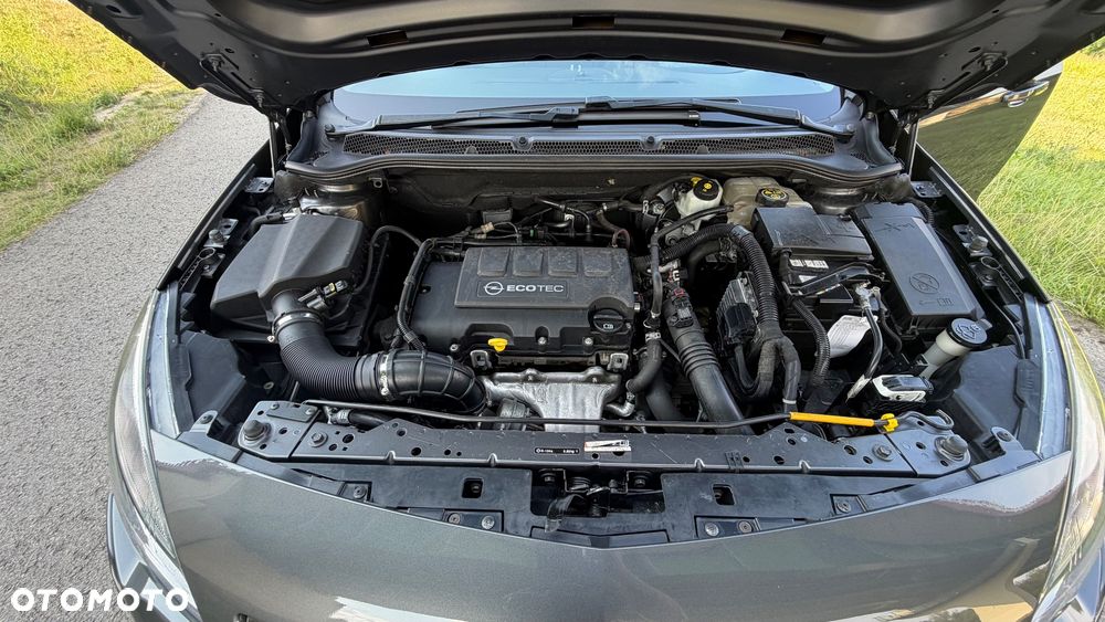 Opel Astra 1.4 Turbo - 24