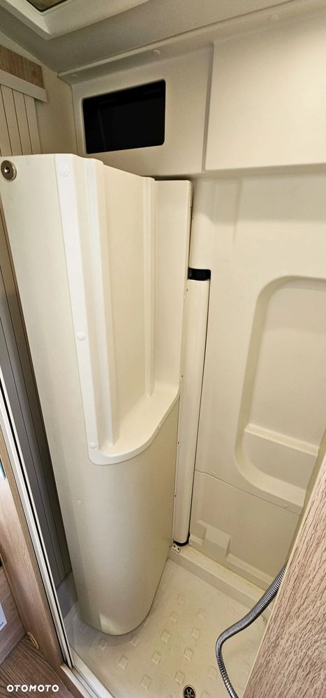 Giottiline GIOTTIVAN 60FT RAPIDO gr. SALON PL Ford Transit SKRZYNIA AUTOMATYCZNA RADIO 2DIN TRUMA DIESEL 4 OSOBOWY - 18