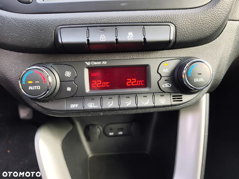 Kia Ceed - 14