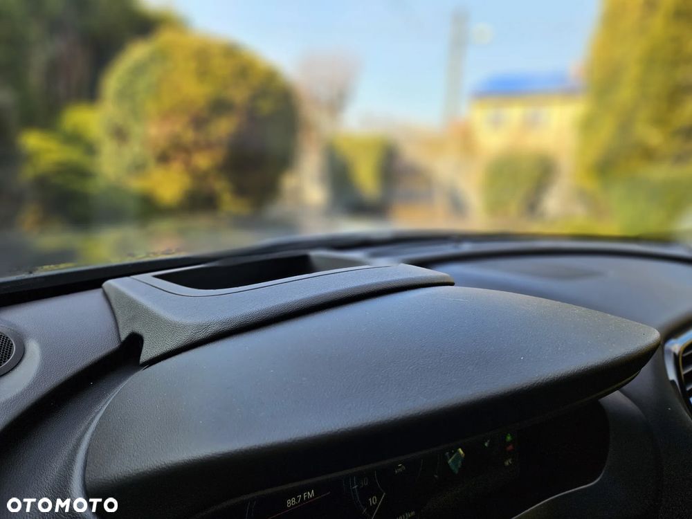 Jaguar F-Pace S AWD - 24