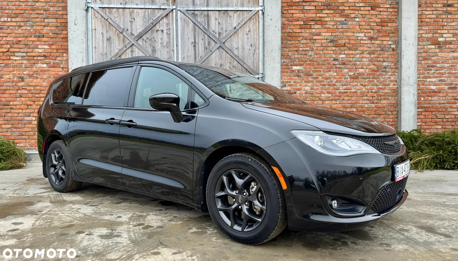 Chrysler Pacifica - 3