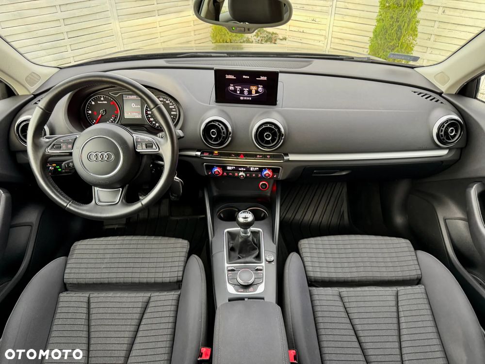 Audi A3 3-drzwiowe 2.0 TDI design - 9