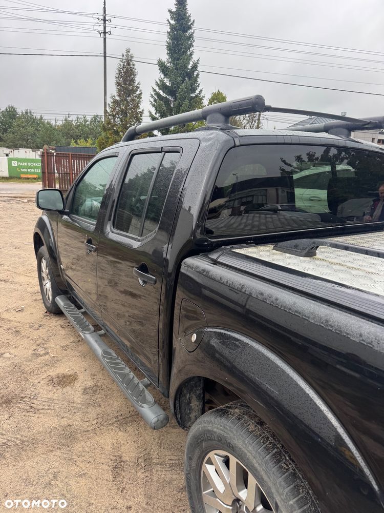 Nissan Navara 3.0 D V6 - 8