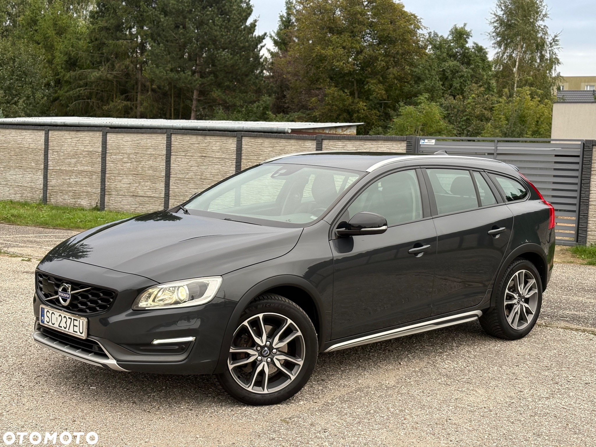 Volvo V60 Cross Country D4 Drive-E Momentum - 26