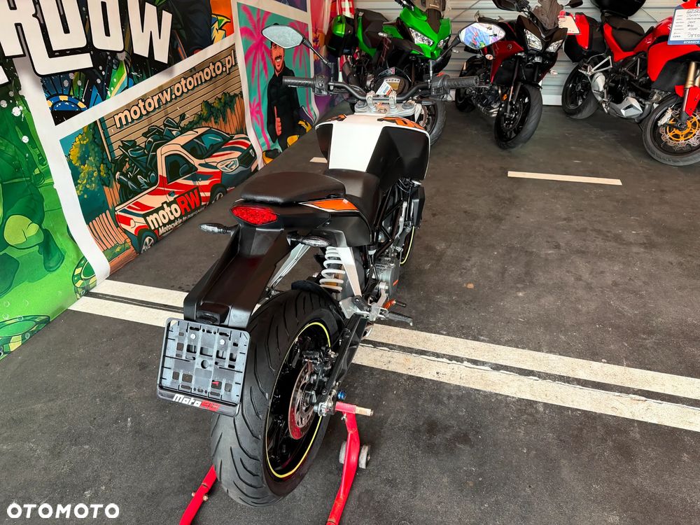 KTM Duke - 13