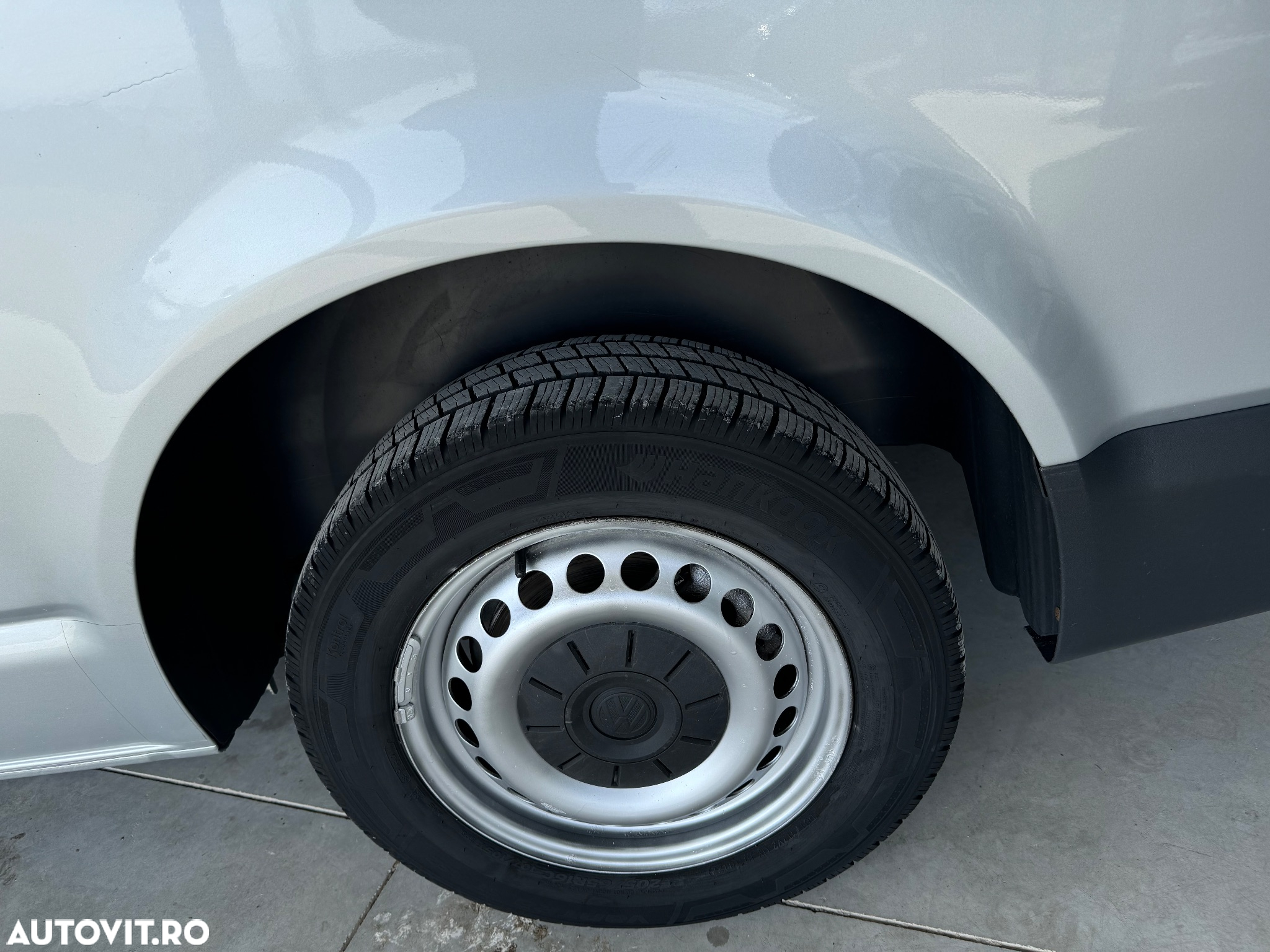 Volkswagen Transporter - 28
