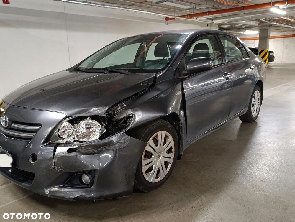 Toyota Corolla 1.6 Luna - 5