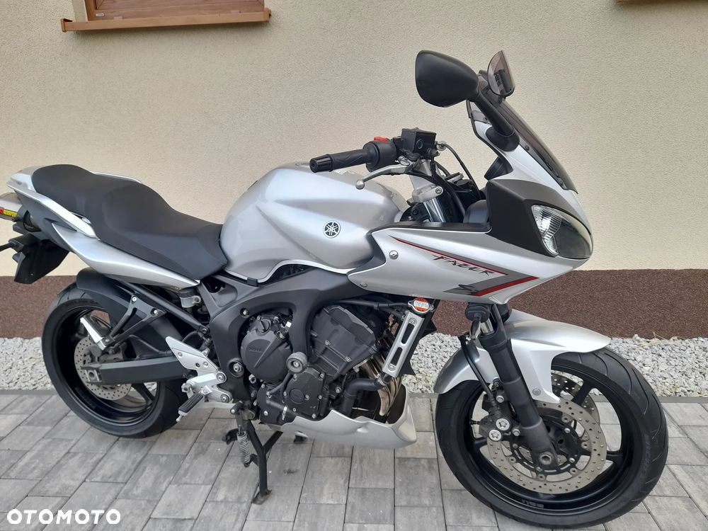 Yamaha FZ6 - 4