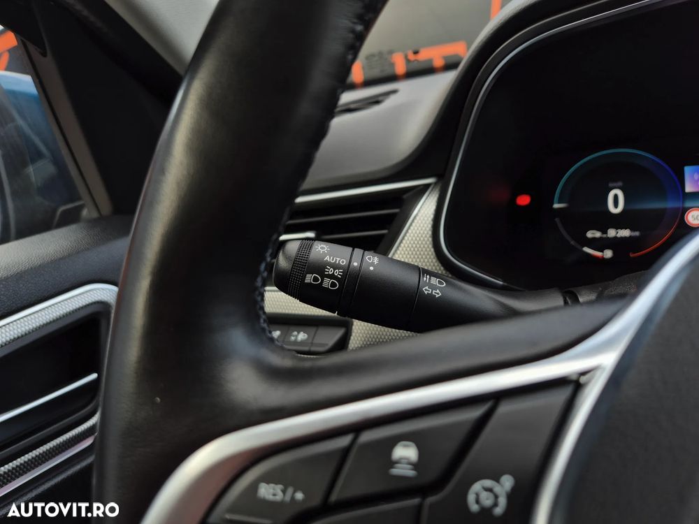 Renault Arkana E-TECH 145 Evolution - 18