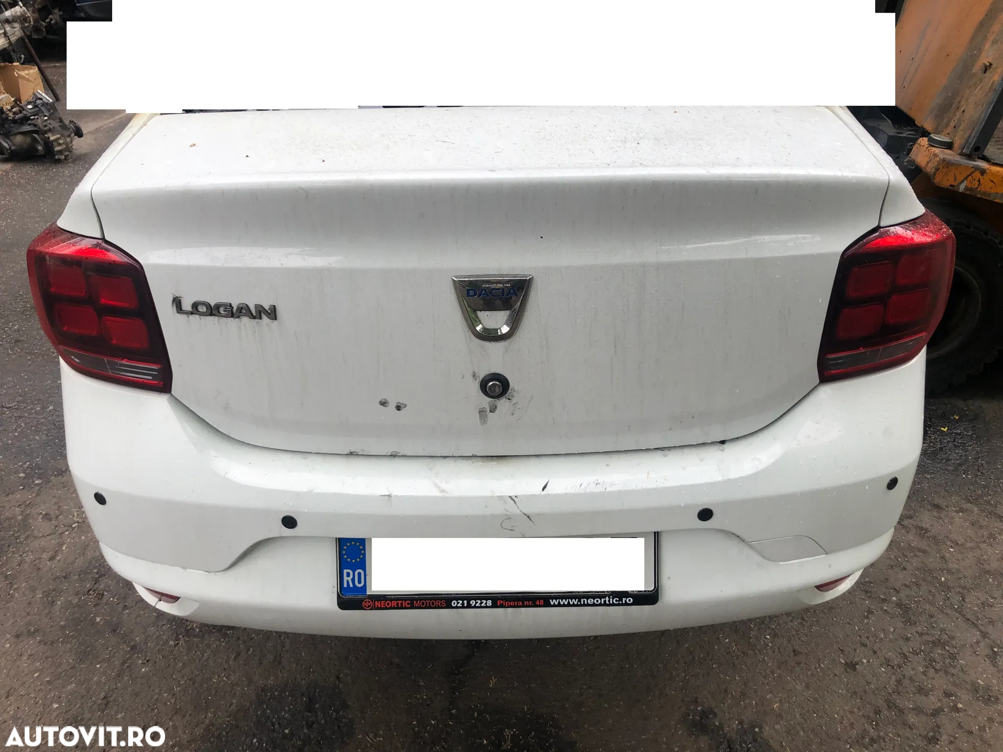 Haion portbagaj Dacia Logan 2 facelift 2019 alb - 3