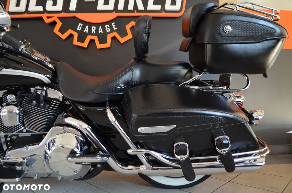 Harley-Davidson Touring Road King - 24