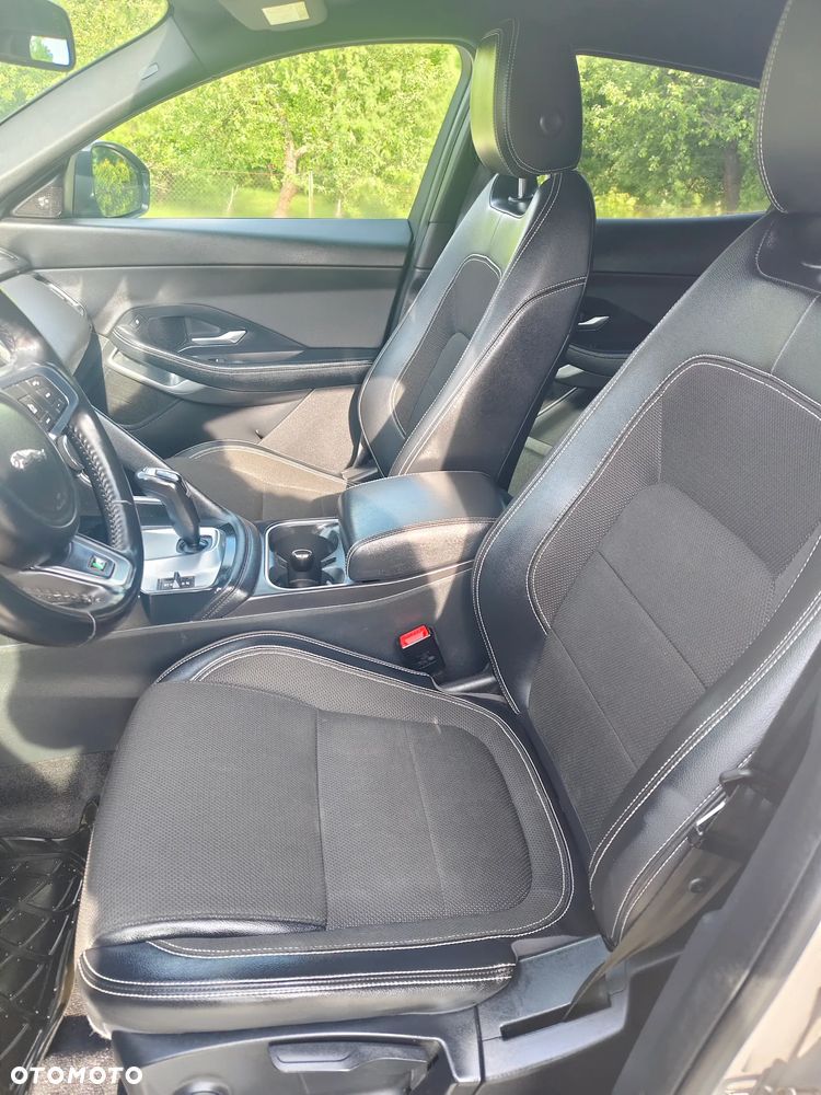 Jaguar E-Pace 2.0 i4D AWD R-Dynamic - 14