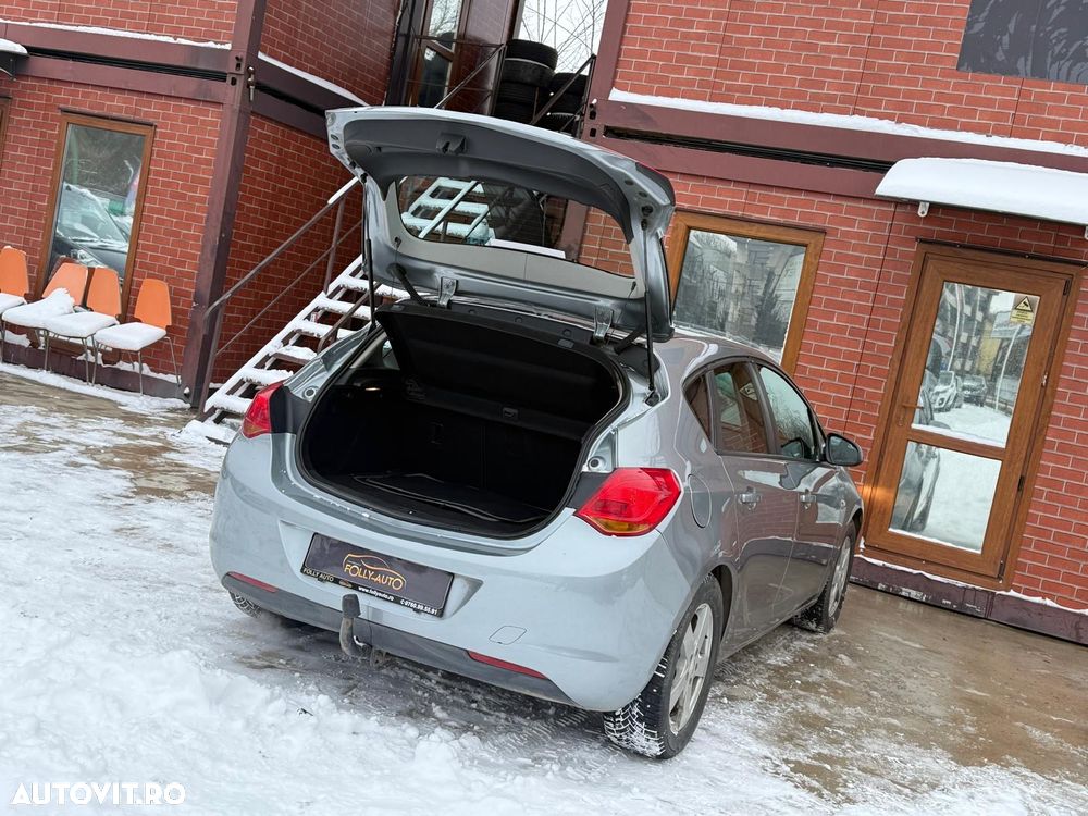 Opel Astra 1.6 Enjoy - 25